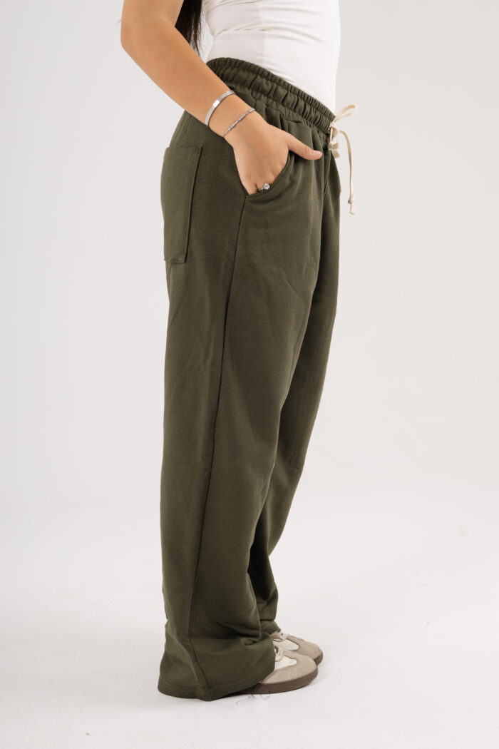 Wide-Leg Basic Sweatpants - Image 5