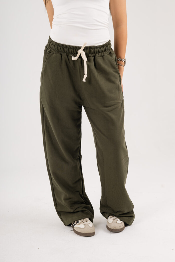 Wide-Leg Basic Sweatpants - Image 6
