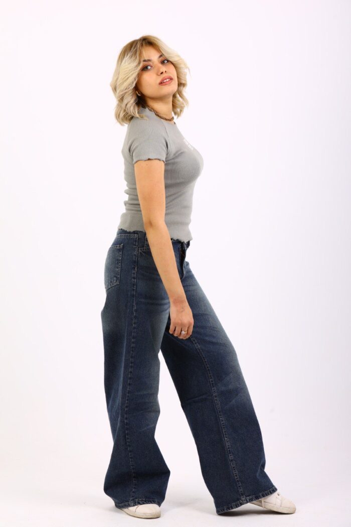 Extra wide leg Jeans - Image 2