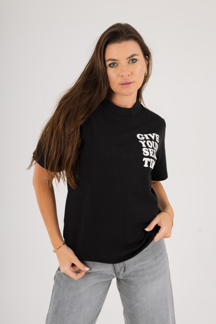 Printed Give T-shirt - Image 7