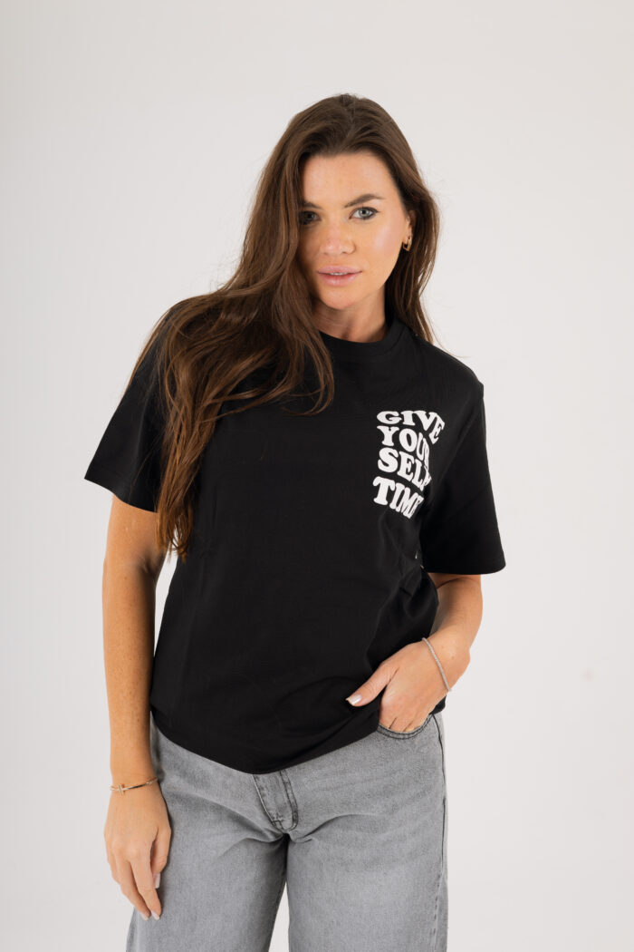 Printed Give T-shirt - Image 9