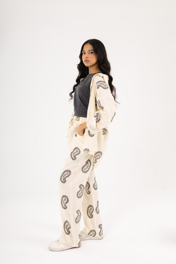 Paisley printed linen set - Image 15
