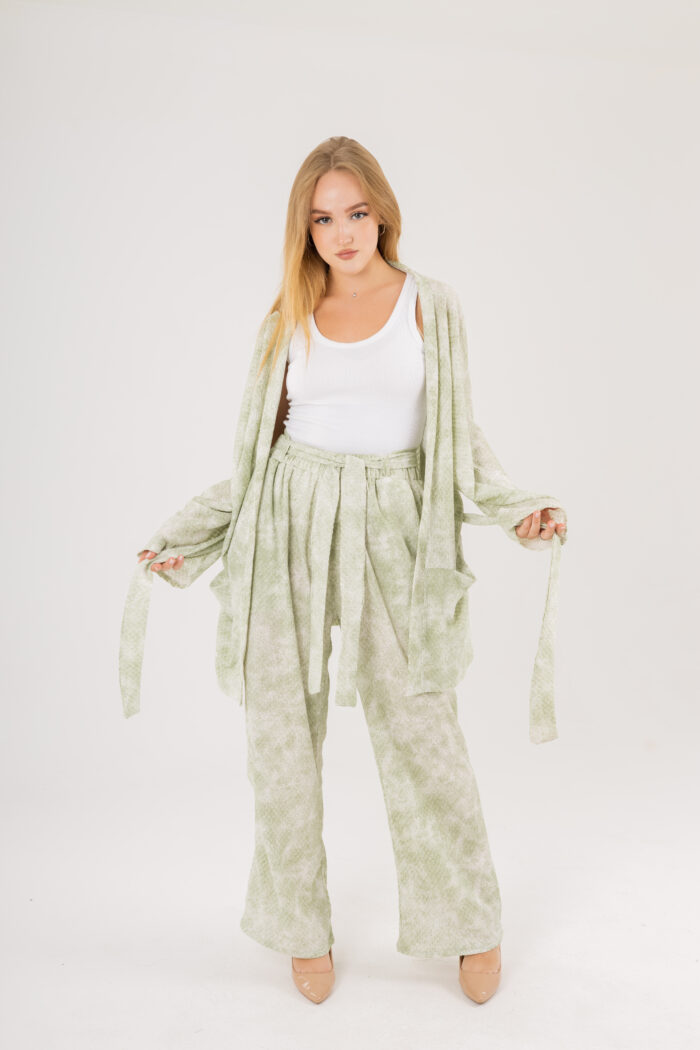 Oversize Printed Kimono and Wide-Leg Pants Set - Image 17