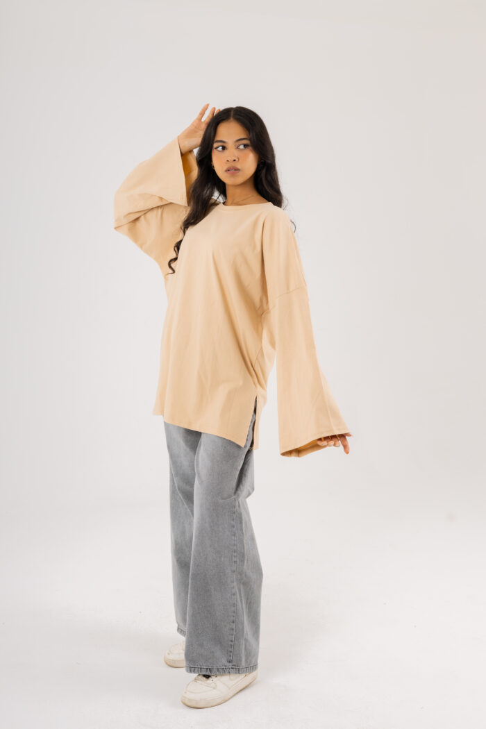 Over Size BasicT-shirt with long sleeves - Image 4