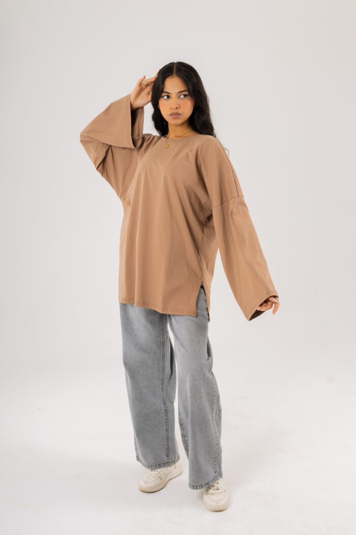 Over Size BasicT-shirt with long sleeves - Image 9