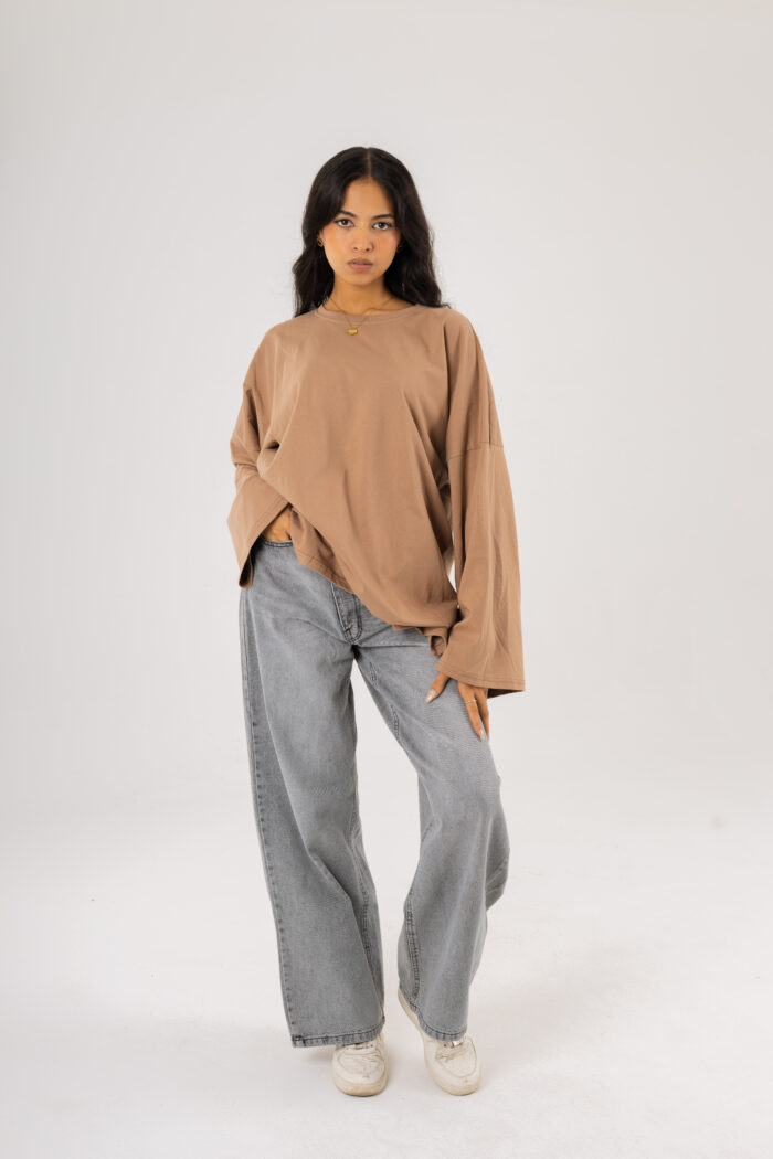 Over Size BasicT-shirt with long sleeves - Image 10
