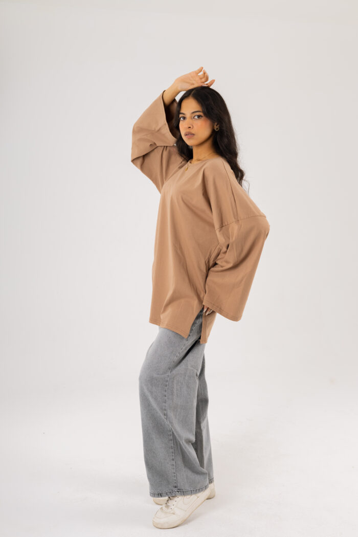 Over Size BasicT-shirt with long sleeves - Image 11