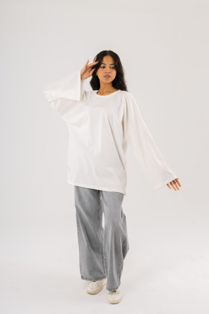 Over Size BasicT-shirt with long sleeves - Image 17